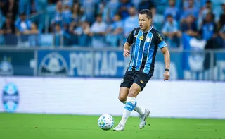 Imagem ilustrativa da imagem Marlon recebe alta após cirurgia no tornozelo e já tem prazo para reapresentação