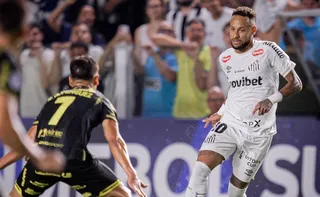 Imagem ilustrativa da imagem Neymar marca, mas Santos só empata com reservas do Recoleta na Vila Belmiro