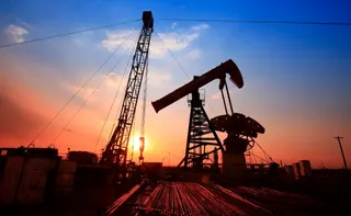 Imagem ilustrativa da imagem Preço do petróleo dispara após ataques a instalações energéticas no Oriente Médio