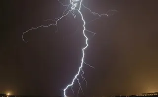 Imagem ilustrativa da imagem Quatro funcionários são atingidos por raio no Aeroporto de Viracopos em SP