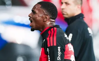 Imagem ilustrativa da imagem Sob comando de Leonardo Jardim, Evertton Araújo aproveita nova chance no Flamengo
