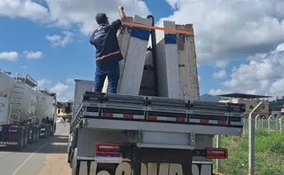 Imagem ilustrativa da imagem Transporte irregular de pedras ornamentais é flagrado em rodovia no Sul do ES