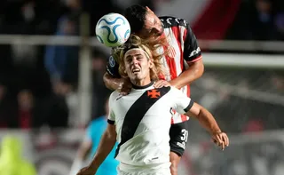 Imagem ilustrativa da imagem Vasco poupa titulares e empata com Barracas Central na abertura da Sul-Americana