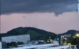 Imagem ilustrativa da imagem Vitória registra mais de 2 mil raios durante tempestade na última terça