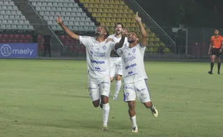 Imagem ilustrativa da imagem Vitória supera carrasco na estreia da Copa ES