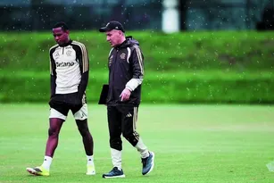 Imagem ilustrativa da imagem Wallace Yan cai nas graças de Leonardo Jardim no Flamengo