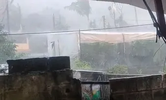 Imagem ilustrativa da imagem VÍDEO | Chuva de granizo atinge duas cidades do ES
