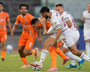 Imagem ilustrativa da imagem Fluminense domina, mas é parado por goleiro e empata em estreia na Libertadores