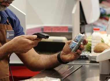 Imagem ilustrativa da imagem Especialistas divergem sobre impactos do fim da escala 6x1 na economia