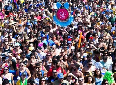 Imagem ilustrativa da imagem Ministério Público de SP vai investigar superlotação em blocos de rua