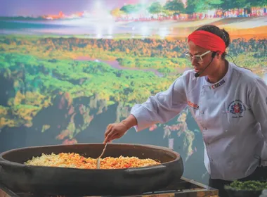 Imagem ilustrativa da imagem Polenta, caipirinha e torta gigantes: cidades seguem em busca de novos recordes