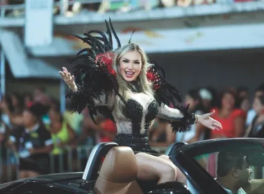 Imagem ilustrativa da imagem “Sextou” com espetáculo das escolas de samba