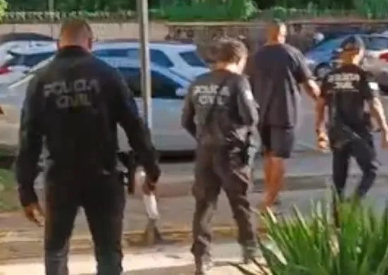 Imagem ilustrativa da imagem Grupo que aplicava golpes e fez família do ES perder R$ 400 mil é alvo de operação