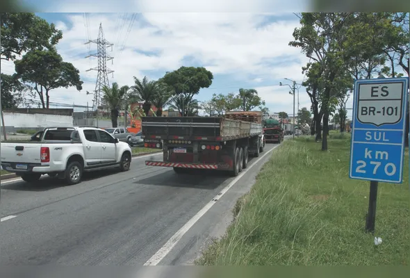 BR-101, na Serra, agora chamada de avenida Mestre Álvaro: prefeitura assumiu a via em dezembro passado