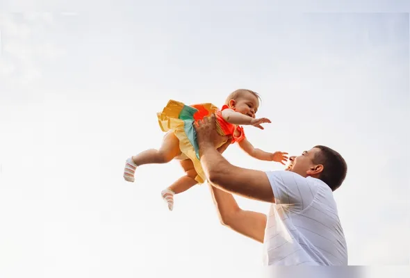 Pai e filha: abandono afetivo é caracterizado pela omissão no dever de convivência, presença e assistência emocional