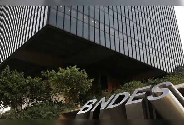 Imagem ilustrativa da imagem BNDES anuncia R$ 1,9 bilhão em investimentos no Espírito Santo
