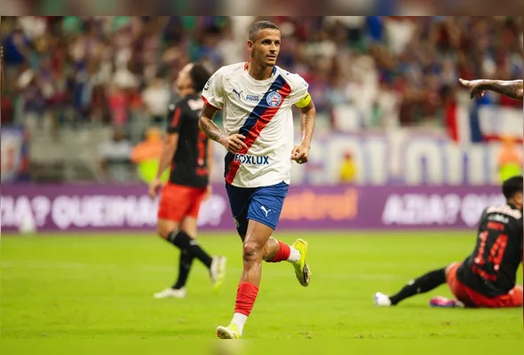 Luciano Juba comemora seu gol na Arena Fonte Nova