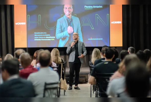 Pereira Amorim durante palestra