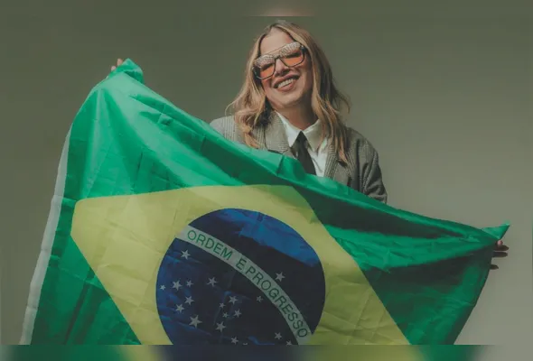 “Dizem” é uma composição autoral escrita originalmente em espanhol por Yelitza Cintron e Onis Rodríguez, lançada no álbum ao vivo “Tu Habitación”.