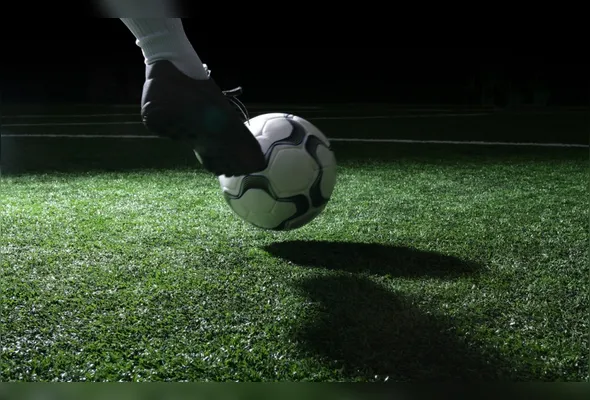 Imagem ilustrativa da imagem De olho no apito