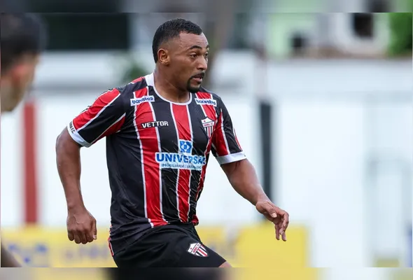 Dandan: meio-campista do Serra