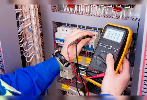 Imagem ilustrativa da imagem EDP abre 16 vagas para curso gratuito de eletricista na Serra