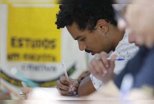 A turma deste ano é composta por 20 participantes, sendo 50% em situação de vulnerabilidade social e 50% do público geral