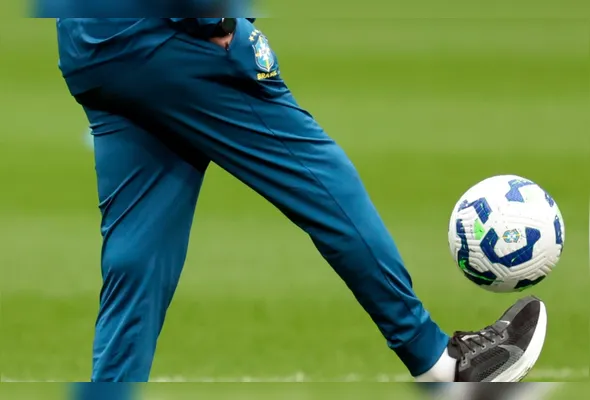 Imagem ilustrativa da imagem Estevão fora