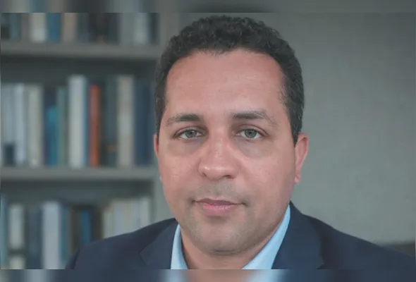 Eduardo: comércio e serviços