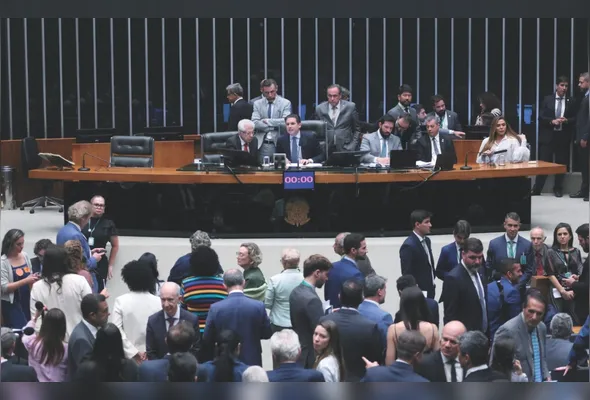 Câmara dos deputados: segundo relatório, projeto teria impacto anual de cerca de R$ 540 milhões na Casa