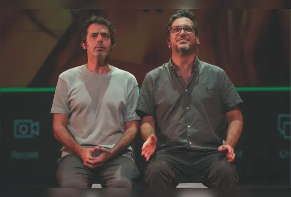 Bruno Mazzeo e Lucinho em cena da peça, que tem percorrido o País e já foi vista por mais de 85 mil espectadores