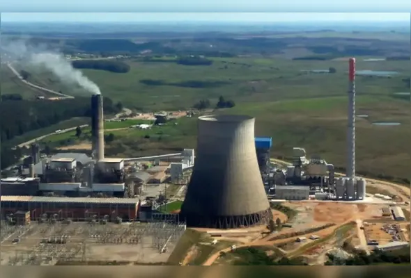 Usina Termelétrica de Candiota (Presidente Médici), localizada no Rio Grande do Sul