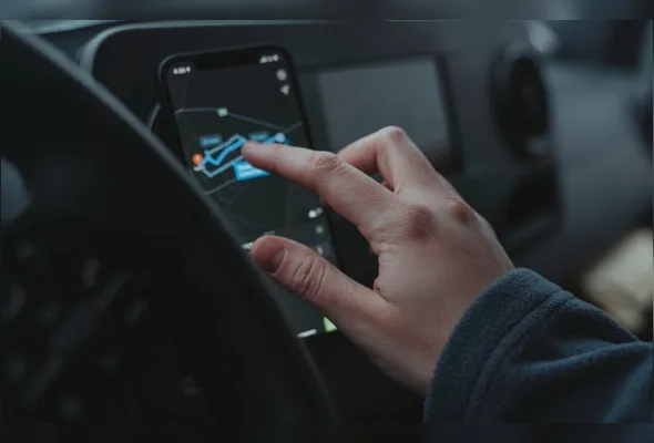 Imagem ilustrativa da imagem Motorista de app é preso suspeito de estuprar jovem de 17 anos durante viagem