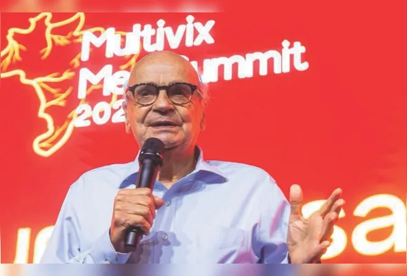 O médico e escritor Drauzio Varella durante palestra no  Multivix Med Summit 2026: ele reforçou a importância do compromisso com a atualização profissional