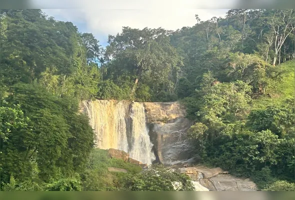 A Cachoeira da Fumaça, na Fazenda Viçosa, tem acesso liberado