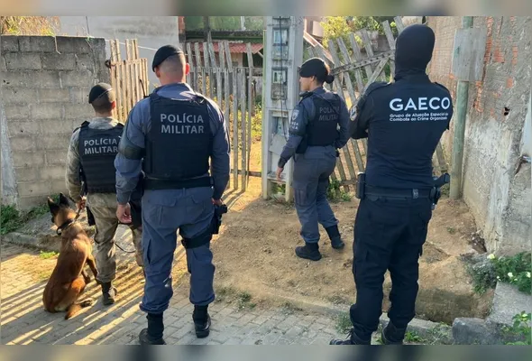 Durante a operação, nomeada 'Égide', foram cumpridos 16 mandados de busca e apreensão e 14 mandados de prisão