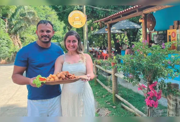 Sidnei e Daniele Pereira são proprietários do Bar O Pereira, que ampliou o cardápio com porções de carne