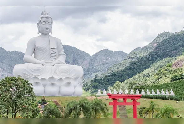 O roteiro integra pontos históricos e religiosos da região, incluindo o Mosteiro Zen Morro da Vargem e o Santuário de Nossa Senhora da Saúde.