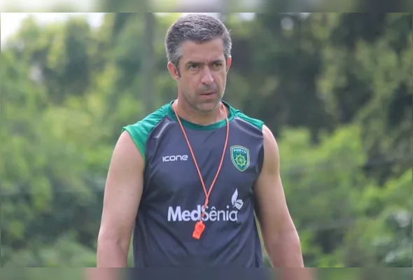 João Burse, técnico do Porto, espera um bom desempenho  do seu time