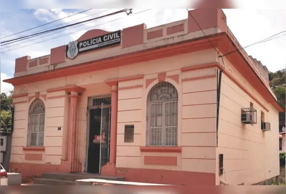 Delegacia de Santa Leopoldina, onde o caso de extorsão foi registrado. Suspeito foi preso em flagrante
