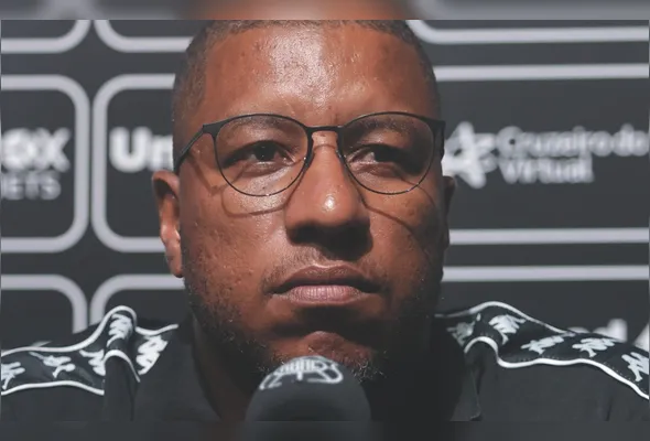 Rodrigo César foi apresentado oficialmente ontem pelo Rio Branco