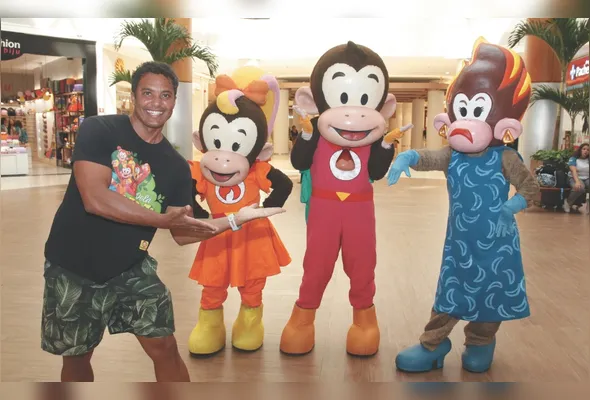 Maikel Araújo dos Santos e sua turminha Macakids, que promete agitar a garotada no Carnaval