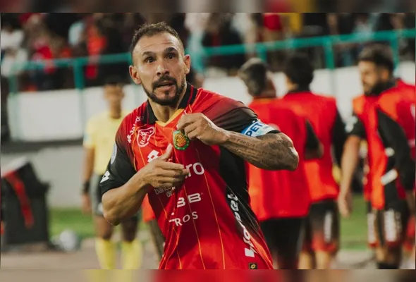 Mancinelli comemora seu 'gol olímpico'