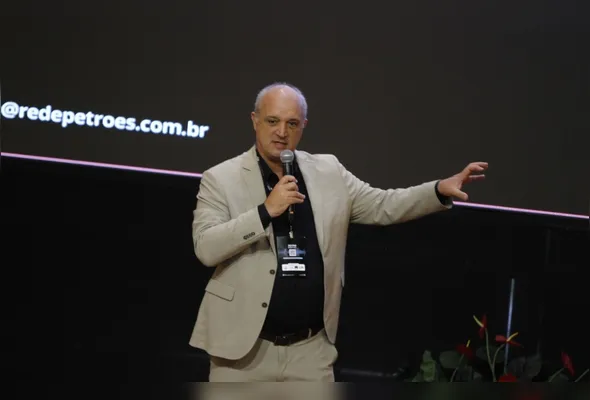 Rafaele Cé, presidente da Rede Petro ES, deu perspectivas positivas do mercado de petróleo e gás para os empresários do Espírito Santo