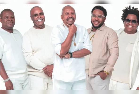 Fundo de Quintal vai levar ao palco um repertório repleto de clássicos dos 50 anos de carreira