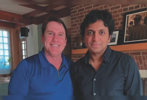 Nicholas Sparks e M. Night Shyamalan vão levar a  história para o cinema
