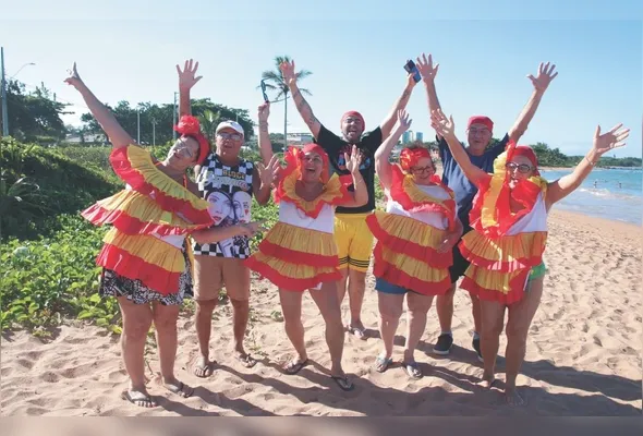 Integrantes do bloco Expumar, que vai marcar presença no banho de mar contando a história do povo cigano