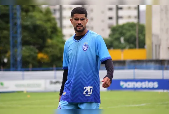 Gustavo Tonoli, autor dos dois gols da vitória contra o Capixaba, foi um dos únicos titulares em campo