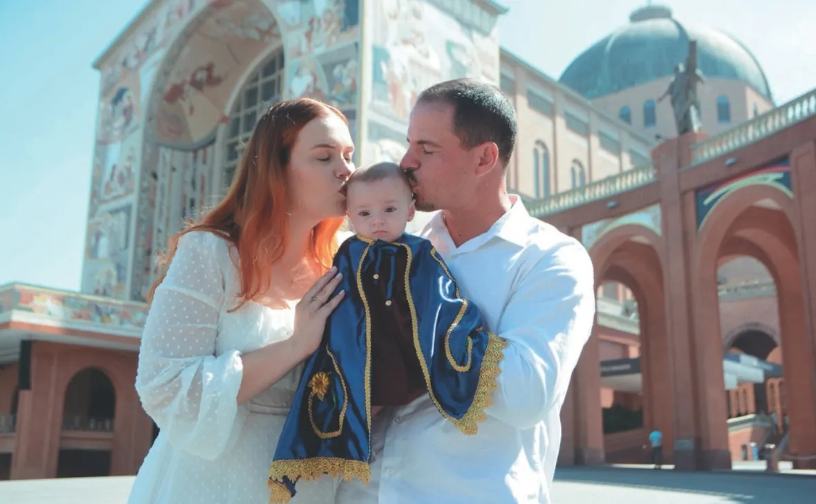 Imagem ilustrativa da imagem Família de bebê que nasceu com 624 gramas: “Medicina e a fé salvaram nossa filha”