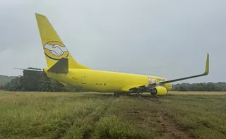 Imagem ilustrativa da imagem Avião sai da pista após pousar no aeroporto de Salvador